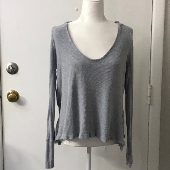 Free People We The Free Gray Waffle Knit Thermal Raw Hem S Oversized Twilight - Picture 1 of 11